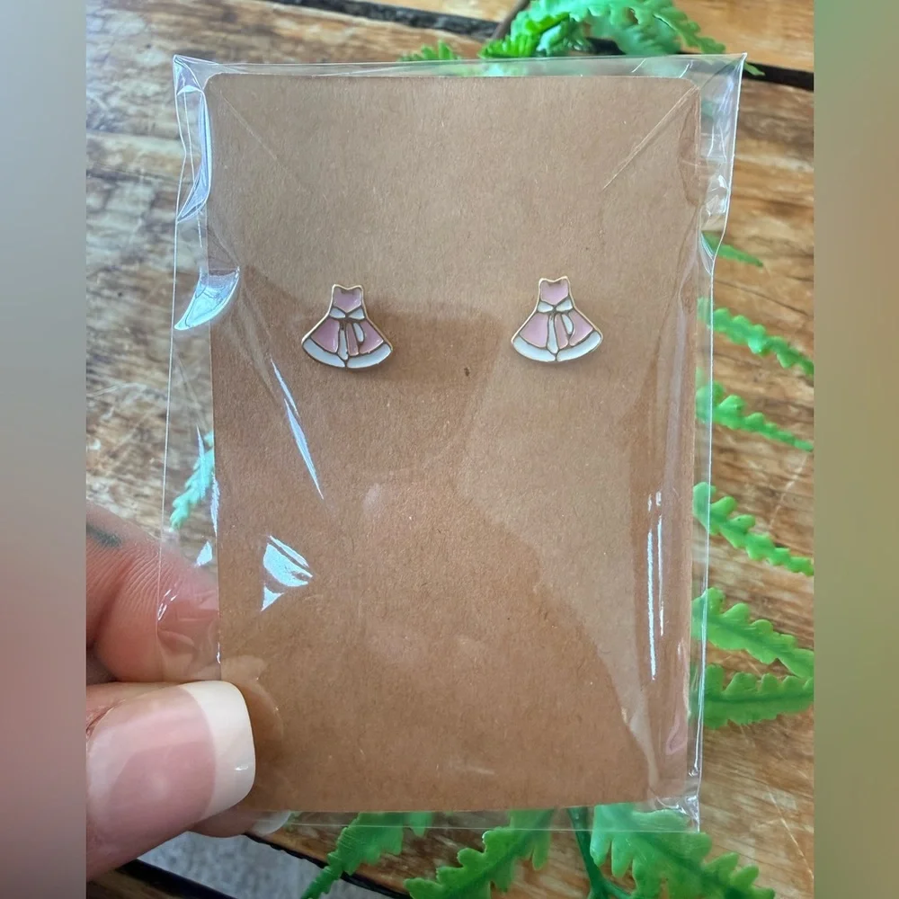 Hypoallergenic Gold Tone Earrings NWT (5)